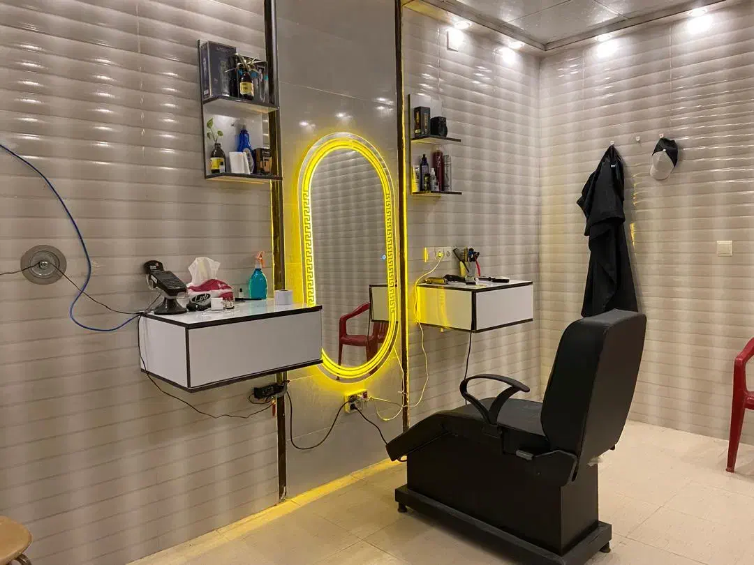 کشو و صندلی ارایشگاه|آرایشگاه و سالنهای زیبایی|فیروزآباد (فارس), |دیوار