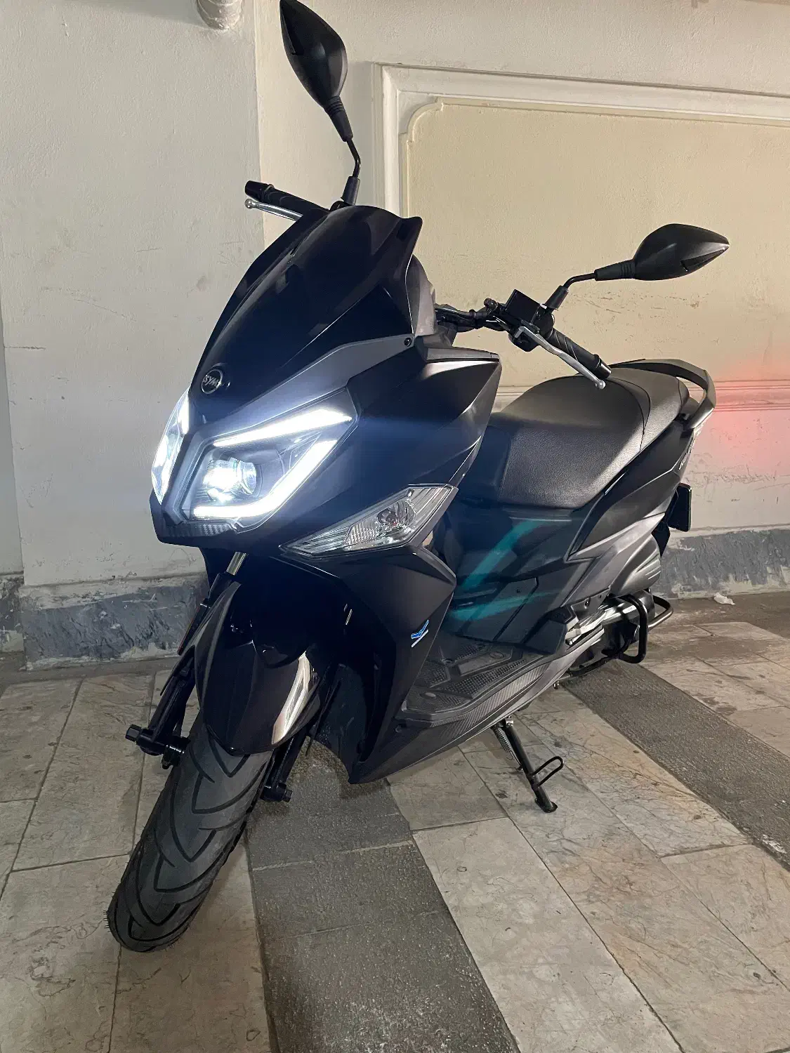 j200 مشکی مات|موتورسیکلت|تهران, قزل قلعه|دیوار