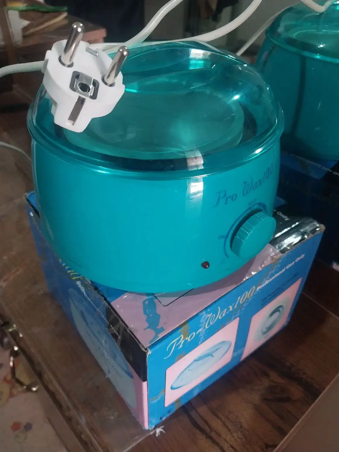 یک عدد دستگاه اپیلاسیون مناسب اریشگاه ها..|آرایشگاه و سالن‌های زیبایی|گلپایگان, |دیوار