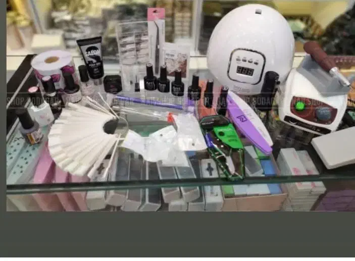 کاشت ناخن|آرایشی، بهداشتی، درمانی|خرمآباد, |دیوار