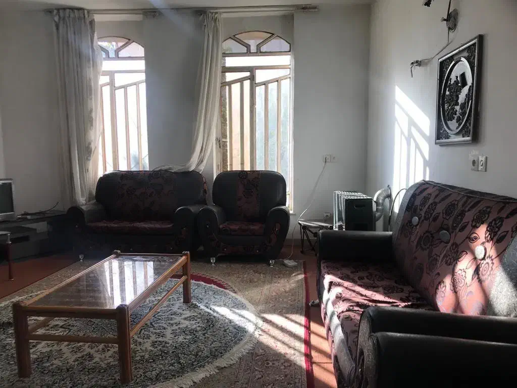 منزل مبله/اجاره سوییت/بیمارستان دنا و کوثر/کاشت مو|اجارهٔ کوتاه‌مدت آپارتمان و سوئیت|شیراز, ستارخان|دیوار