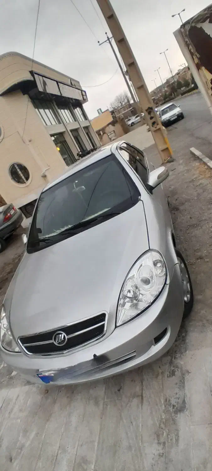 خودروی لیفان 520|خودرو سواری و وانت|خوانسار, |دیوار