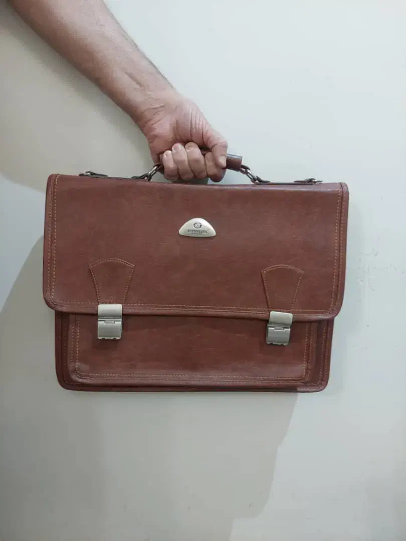 تعدادی کیف اداری تمام چرم نو|کیف، کفش، کمربند|تهران, المهدی|دیوار