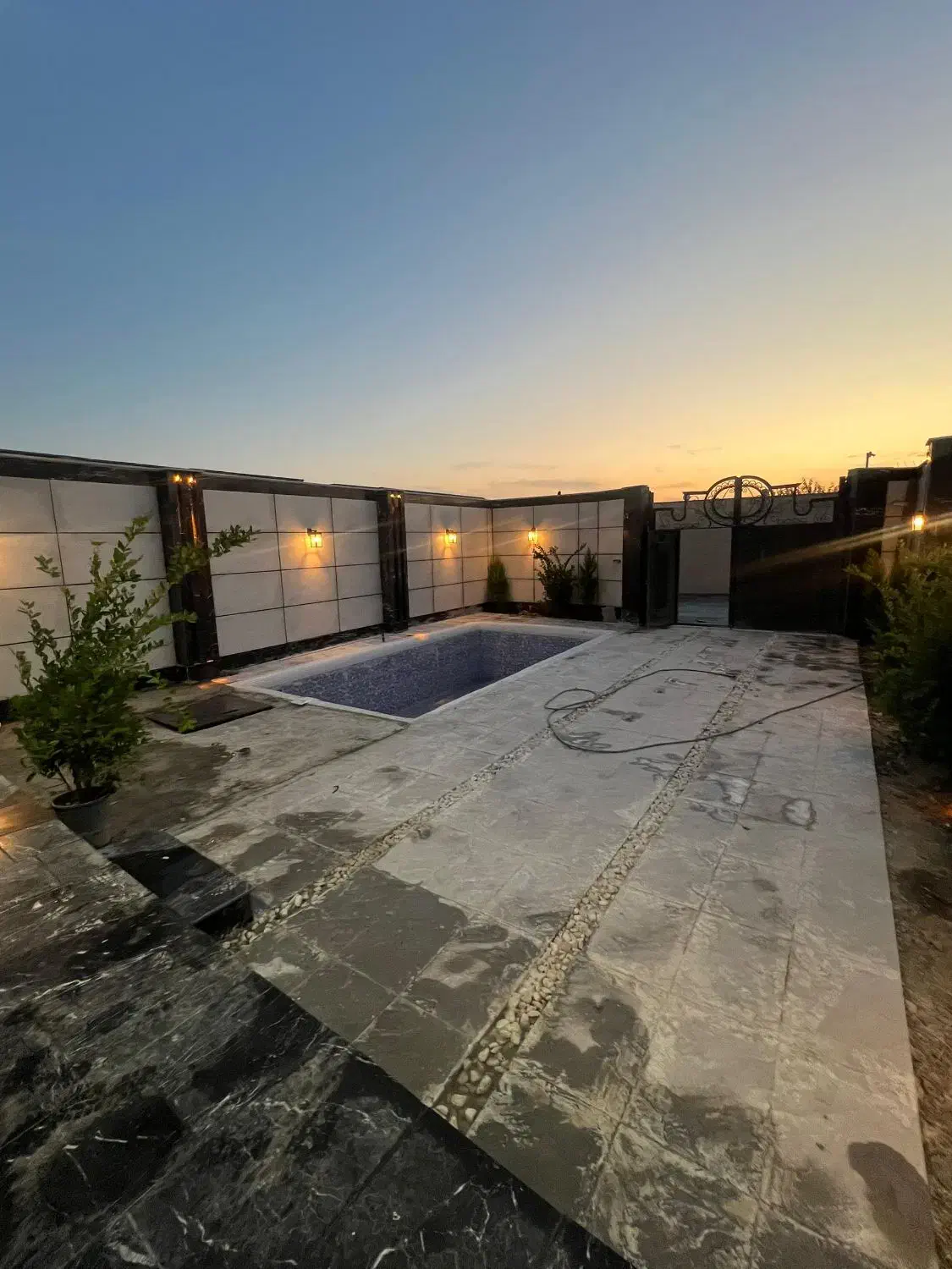 باغ و باغچه ویلا آب چاه برق و گاز|فروش خانه و ویلا|تهران, شهرک ولیعصر جنوبی|دیوار