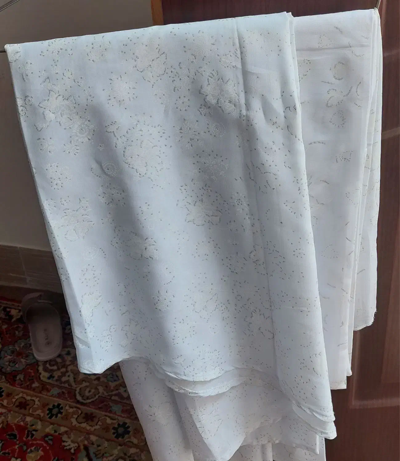 ۲ قواره چادر سفید نو|لباس|کرمانشاه, |دیوار