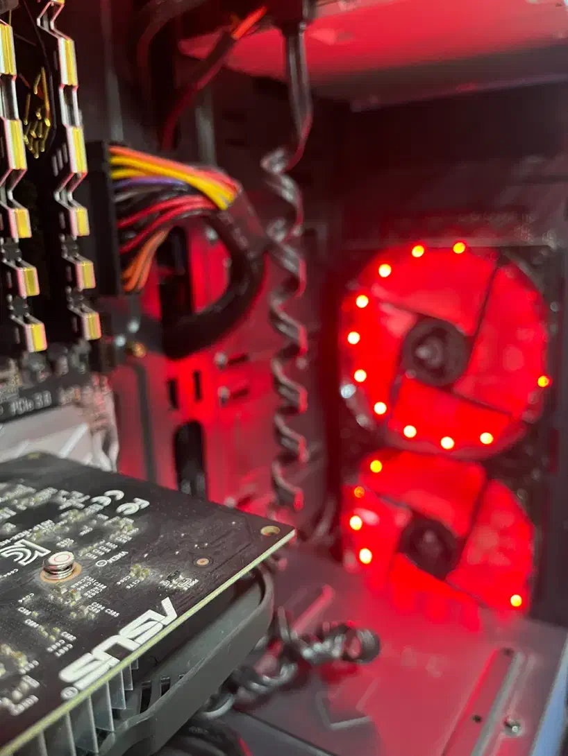 سیستم حرفهای گیم کامپیوتر گرافیک بازی طراحی|رایانه رومیزی|قم, صفائیه|دیوار