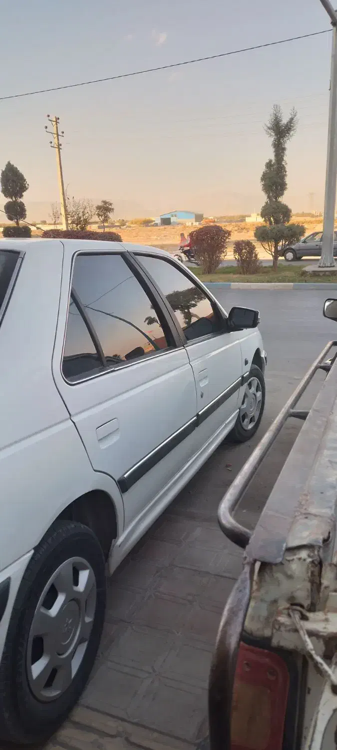 پژو پارس سال مدل ۹۲|خودرو سواری و وانت|فلاورجان, |دیوار