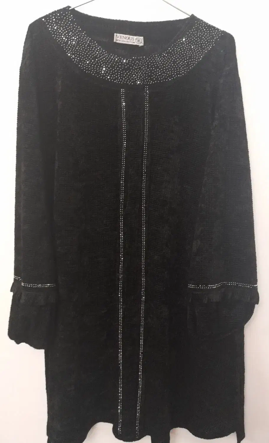 مانتو. پالتو.|لباس|تبریز, |دیوار