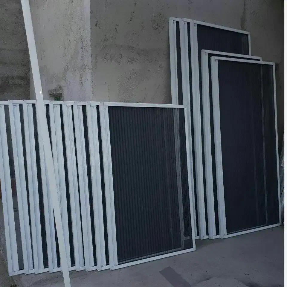 **توری پلیسه کشویی آلبورا ترکیه ای اجرا کل رشت*|خدمات پیشه و مهارت|رشت, معلم|دیوار