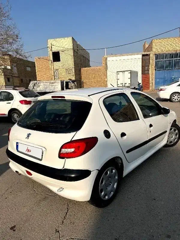 206تیپ2|خودرو سواری و وانت|یزد, |دیوار