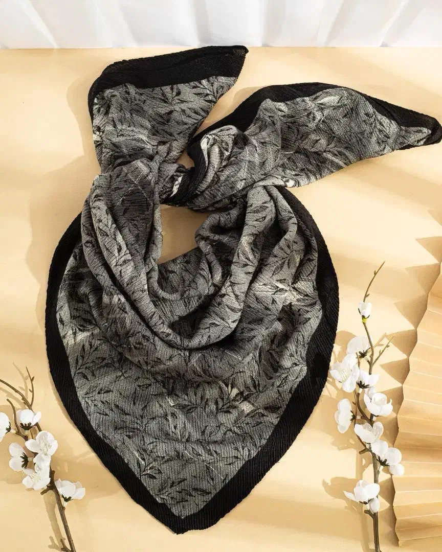 روسری برشکا پلیسه مگنولیا|لباس|قائن, |دیوار