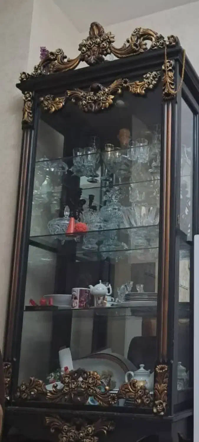 بوفه ویترینی کارکرده|بوفه، ویترین، کنسول|رشت, کوی مهر|دیوار