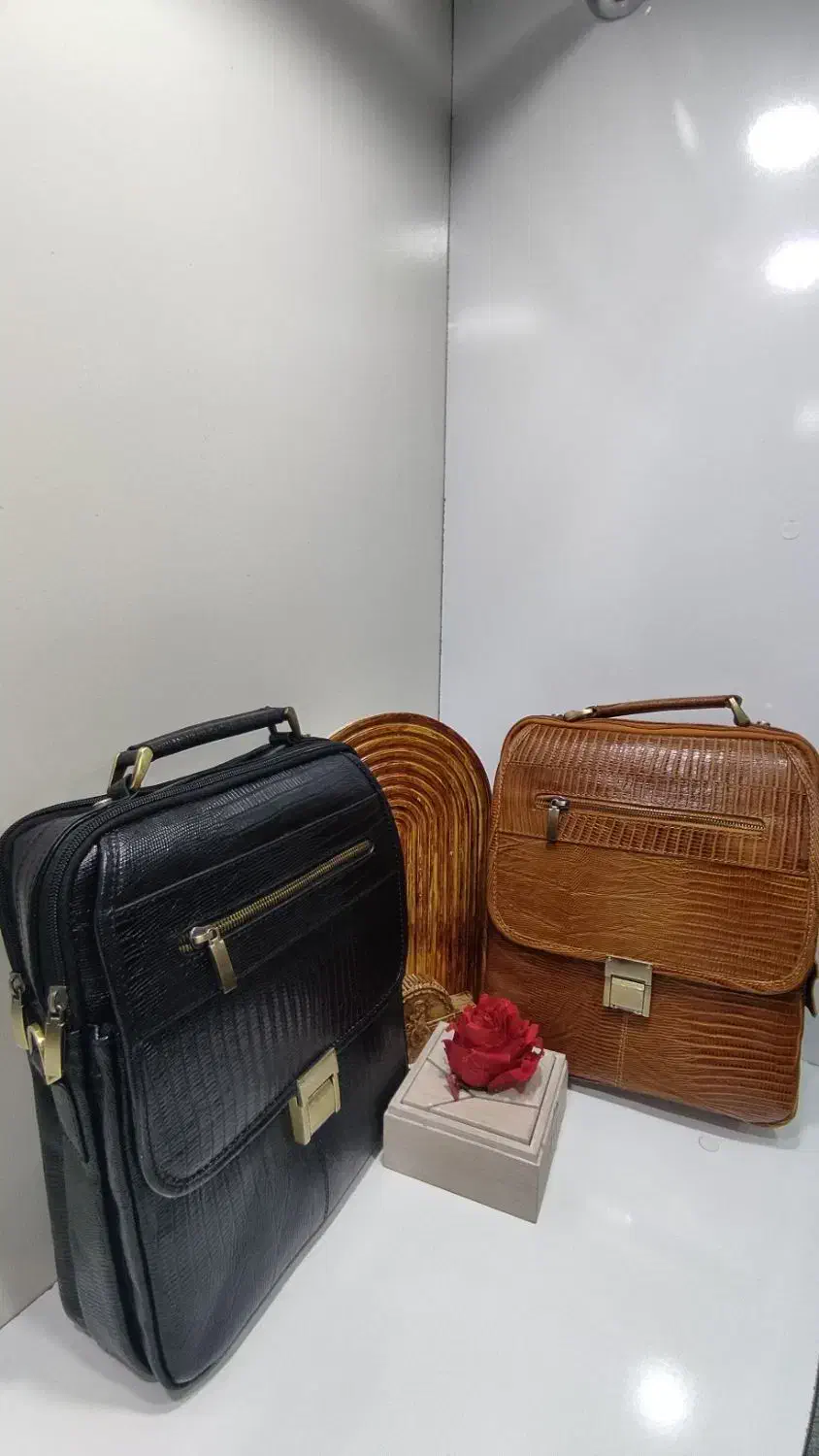 چرم زنانه مردانه دوشی/ دستی/ اداری/ اردلان بیرانون|کیف، کفش، کمربند|خرمآباد, |دیوار