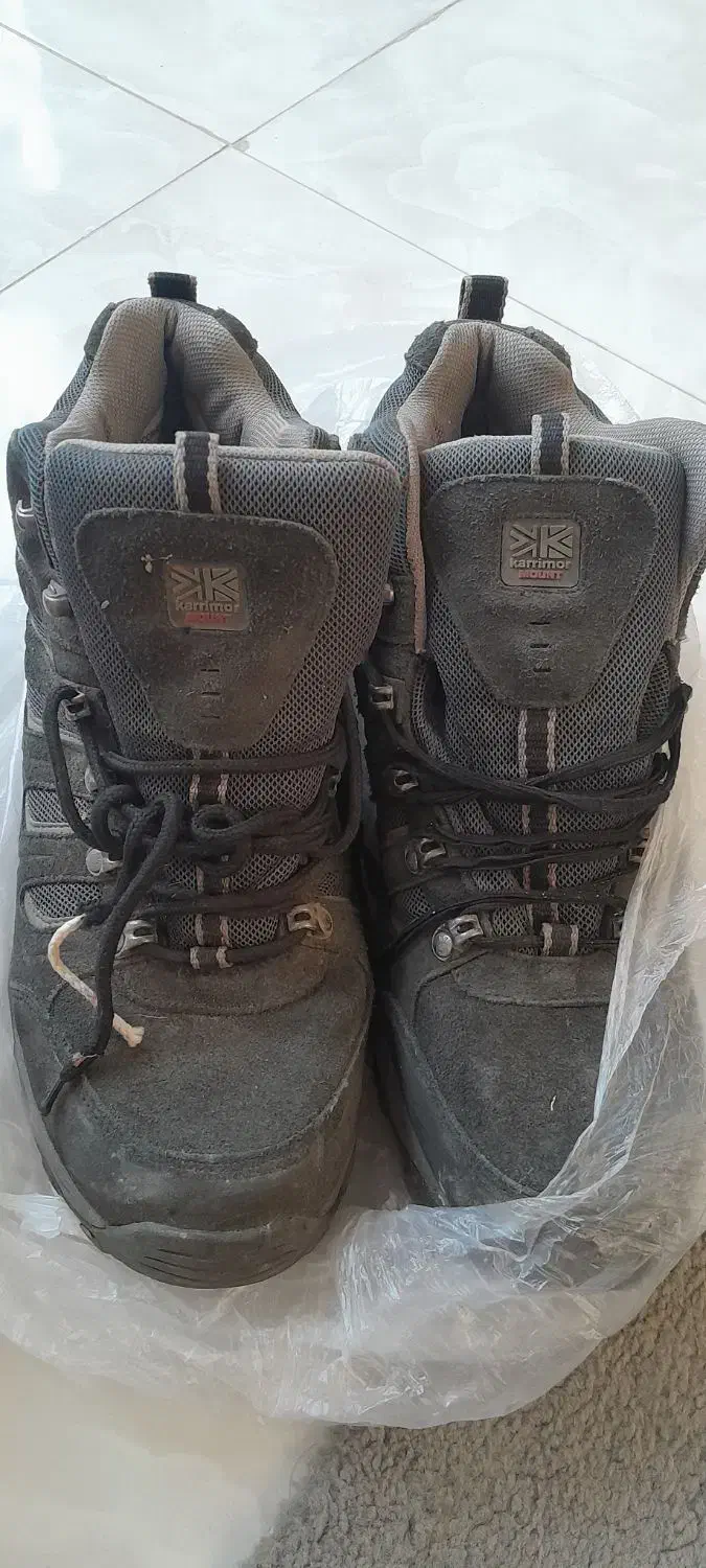 کفش کوهنوردی|کیف، کفش، کمربند|مریوان, |دیوار