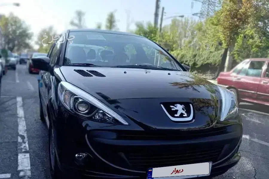 207 سقف فلز مشکی|خودرو سواری و وانت|شیراز, ملاصدرا|دیوار