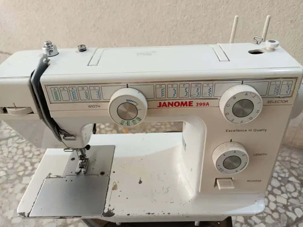 چرخ خیاطی ژانومه مدل 399A کاملا سالم|چرخ خیاطی و ریسندگی|لاهیجان, حزین|دیوار