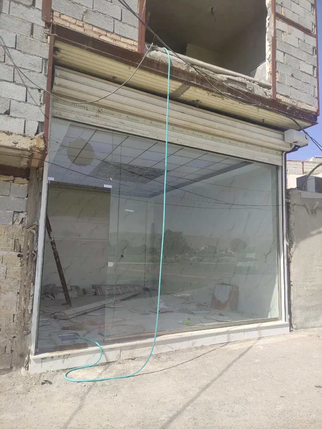 یک باب مغازه برای رهن و اجاره|اجارهٔ مغازه و غرفه|تبریز, |دیوار