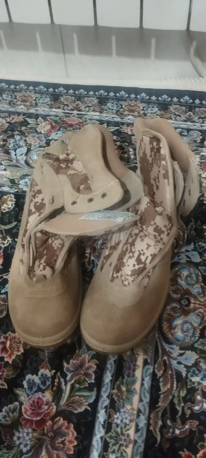 پوتین|کیف، کفش، کمربند|زاهدان, |دیوار