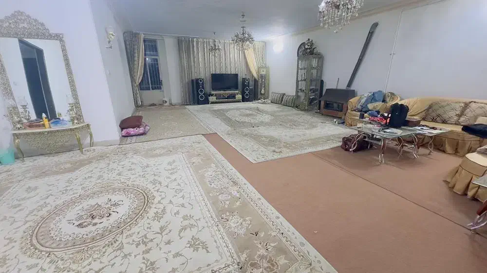 یک باب منزل ویلایی|فروش خانه و ویلا|مهاجران, |دیوار