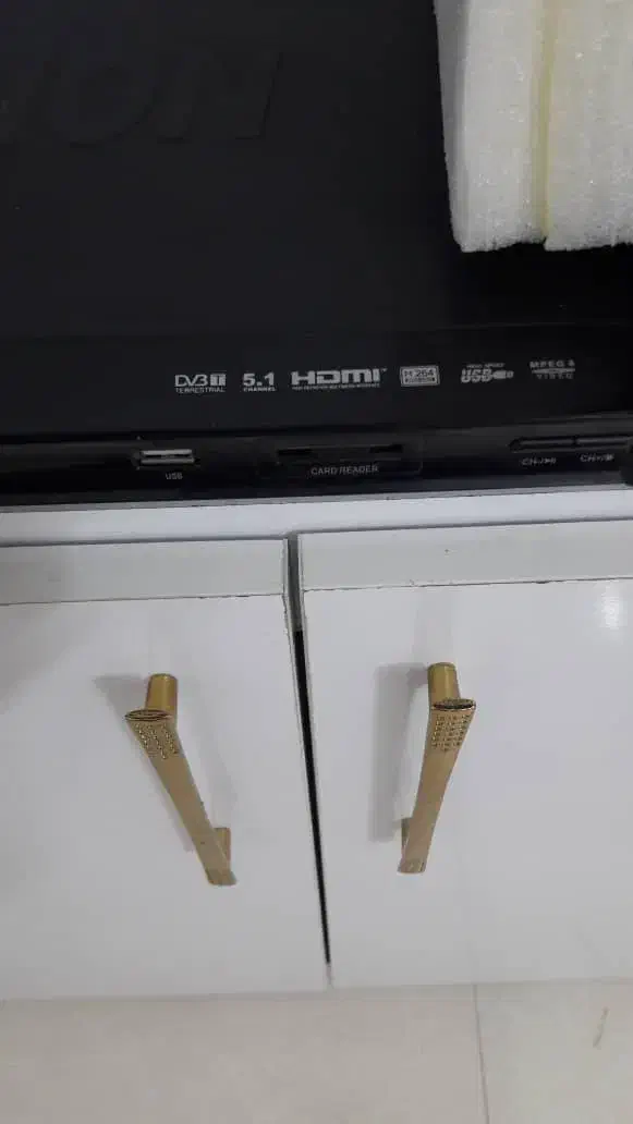 تعدادی لوازم صوتی وتصویری|موبایل|مشهد, انقلاب|دیوار