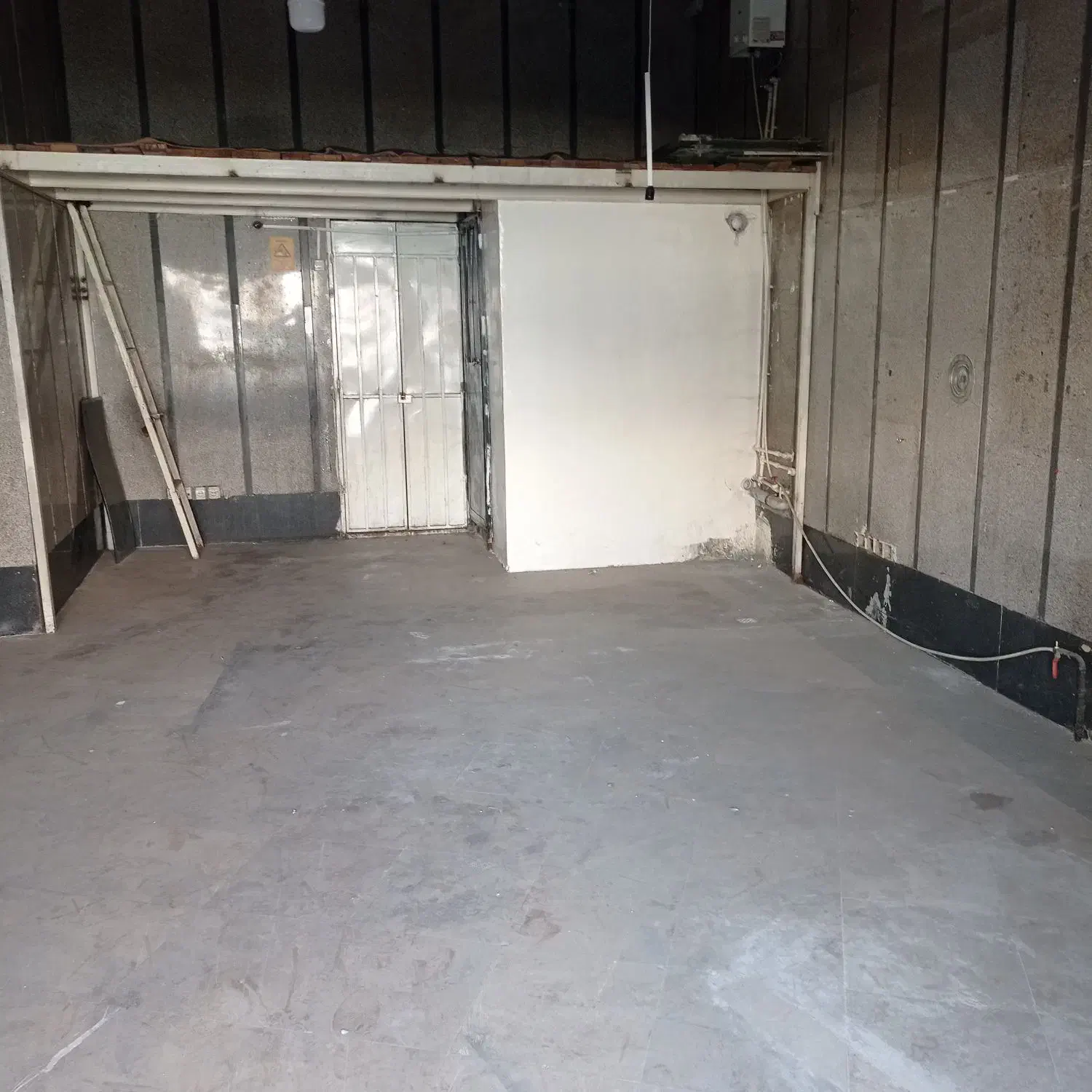 تعدادی اتاق جهت انبار مواد غذایی و سیگار|اجارهٔ مغازه و غرفه|تهران, بازار|دیوار