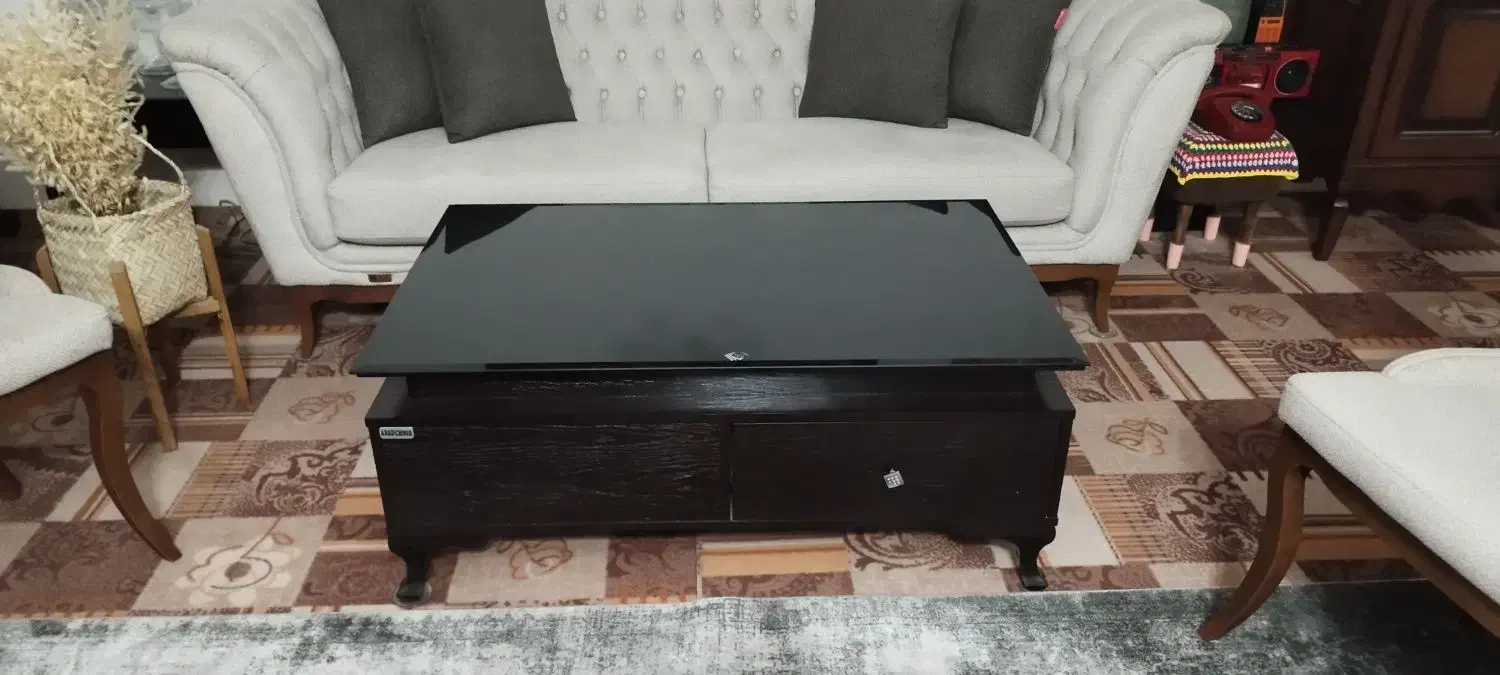 میز جلو مبلی چوبی کشودار شیشه سکوریت نشکن|مبلمان خانگی و میز عسلی|پاکدشت, پاکدشت (مامازند)|دیوار