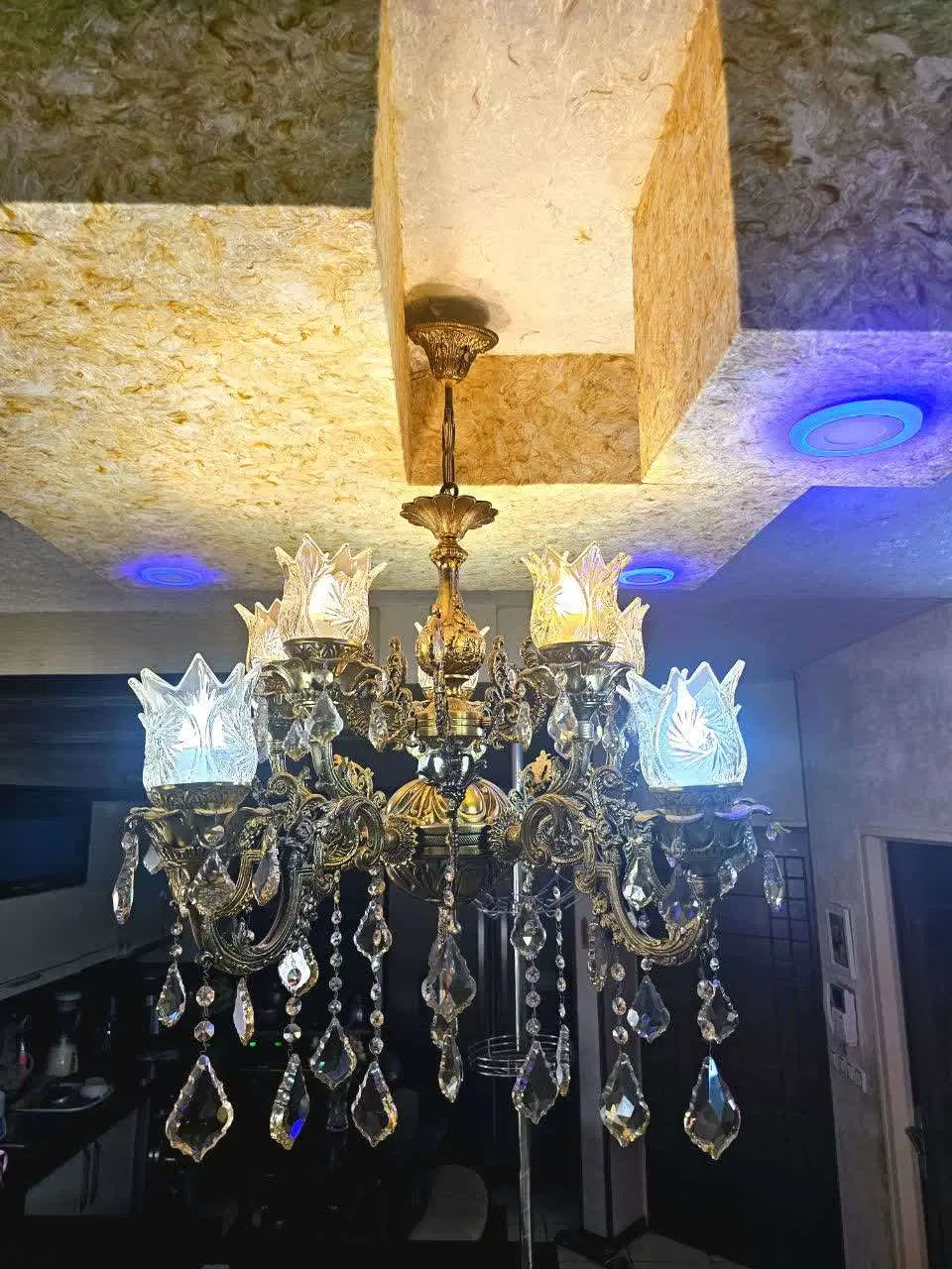 لوستر|لوستر و چراغ آویز|مشهد, چهارچشمه|دیوار