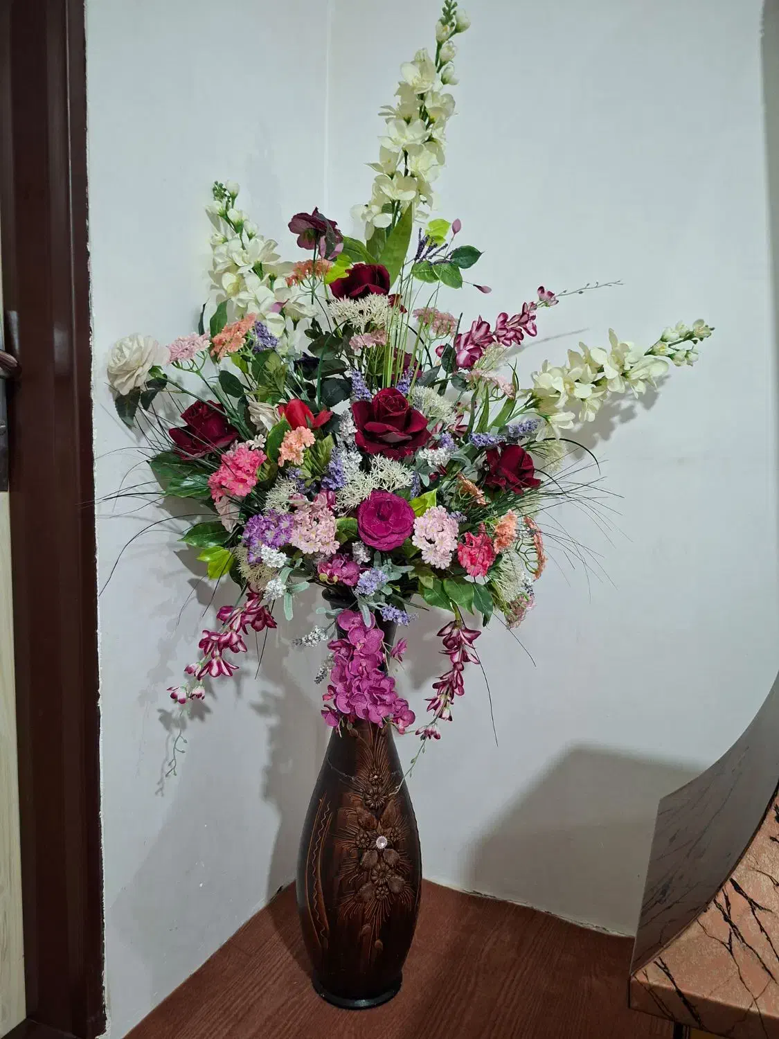 گل کنار سالنی|گل مصنوعی|ارومیه, |دیوار