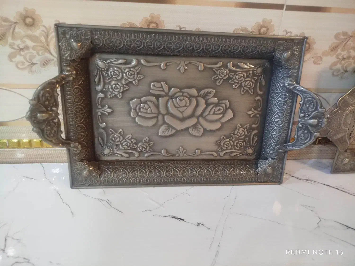 سینی|ظروف سرو و پذیرایی|همدان, |دیوار