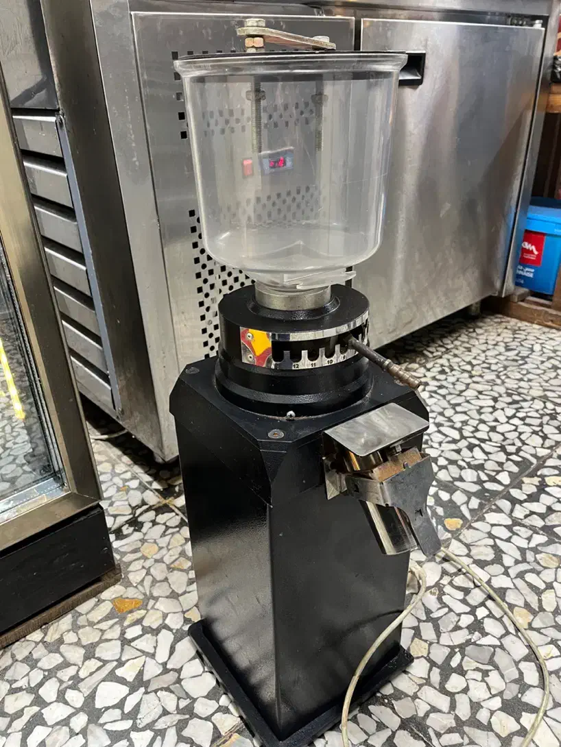 آسیاب قهوه شات زن و فله زن|کافیشاپ و رستوران|رشت, گلسار|دیوار