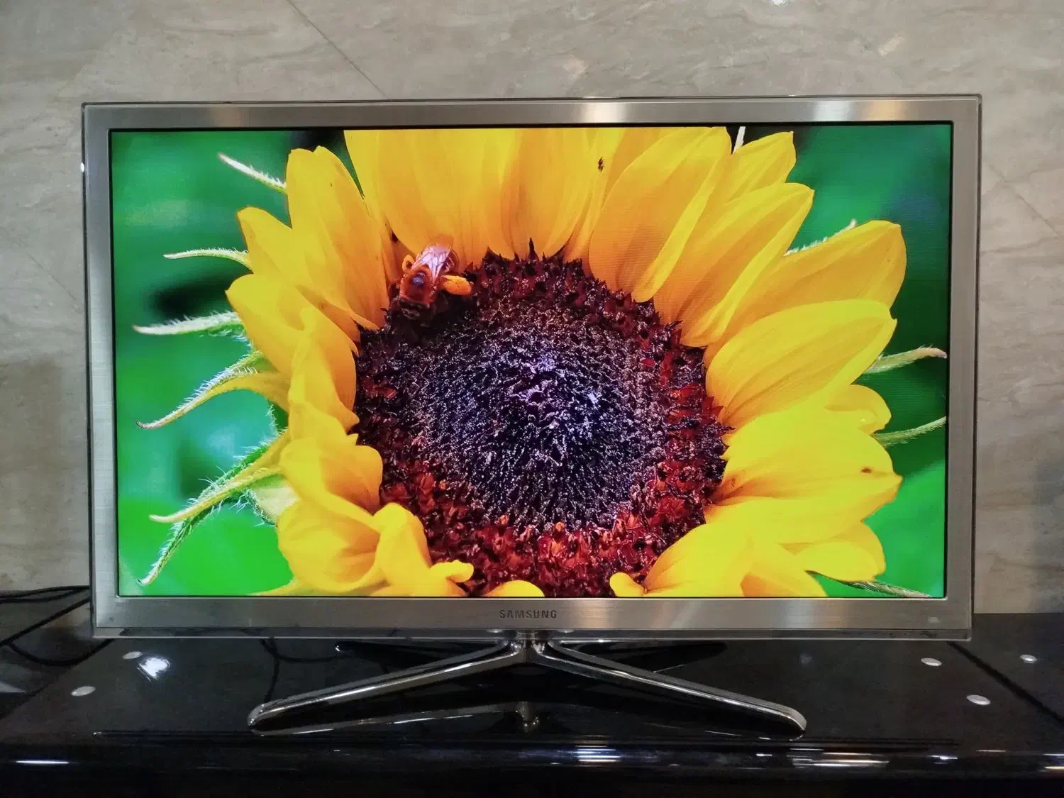 تلویزیون ۴۶ اینچ LED سامسونگ UA46C8880XR|تلویزیون و پروژکتور|ساوه, |دیوار