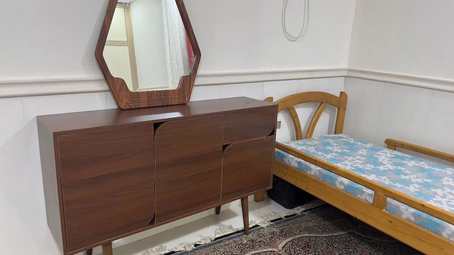 میز کنسول و آینه|بوفه، ویترین، کنسول|بندرعباس, |دیوار