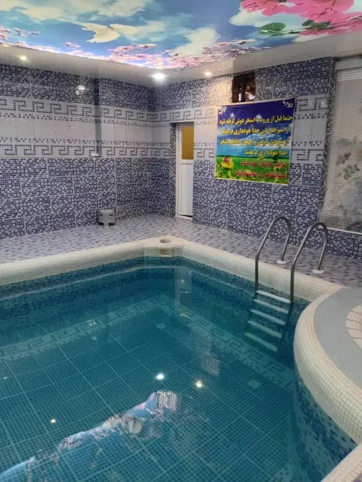 اجاره باغ ویلا استخردار (صدرا) / درود|اجارهٔ کوتاه‌مدت ویلا و باغ|زبرخان, |دیوار