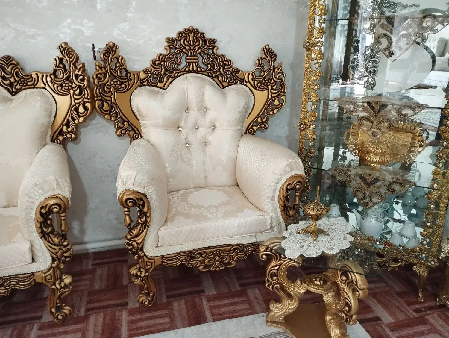 مبل سلطنتی|مبلمان خانگی و میز عسلی|سلماس, |دیوار