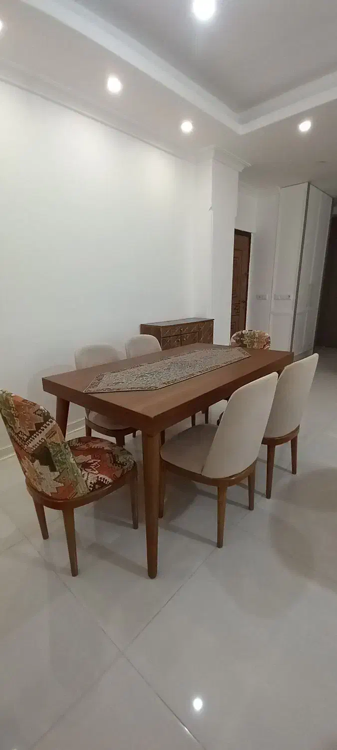 میزغذاخوری ۶ نفره جمع و جور|میز و صندلی غذاخوری|بابل, |دیوار