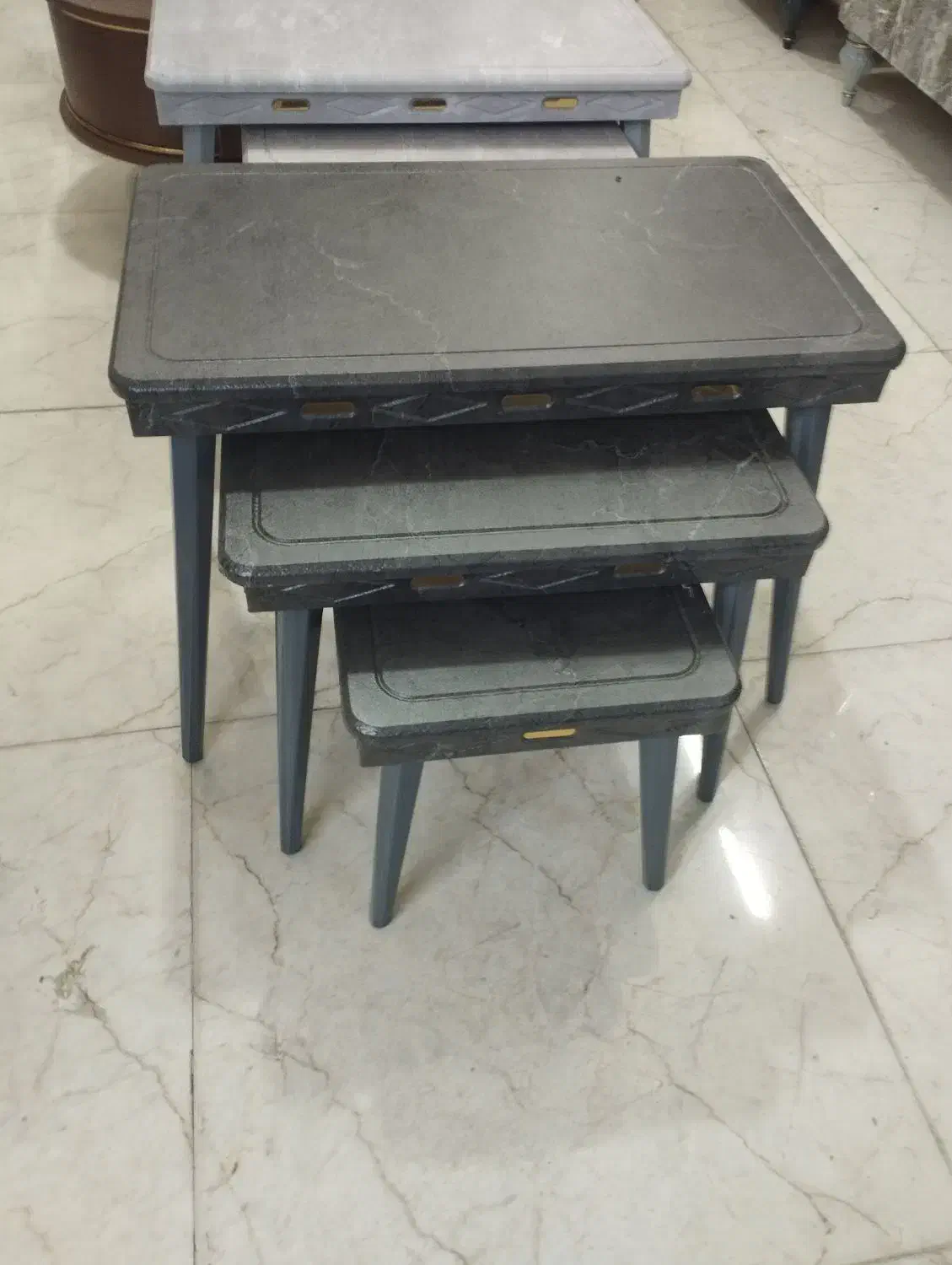 حراج جلومبلی|مبلمان خانگی و میز عسلی|اسفراین, |دیوار