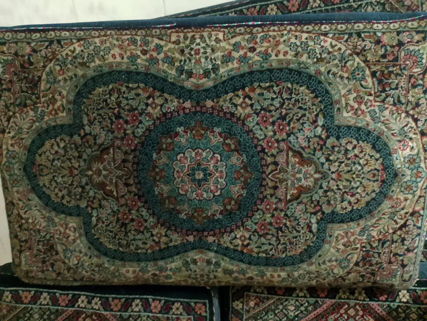 پشتی قالی|پشتی|ماهان, |دیوار