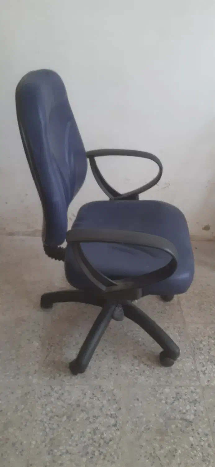 صندلی میز تحریر|صندلی و نیمکت|بروجرد, |دیوار