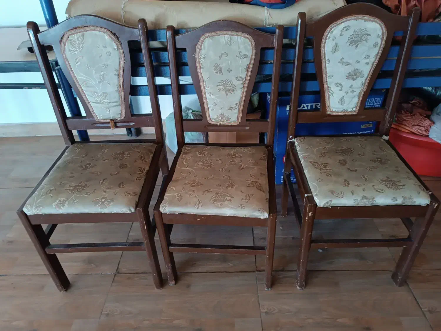 صندلی چوبی ،فلزی ،|میز و صندلی غذاخوری|باسمنج, |دیوار