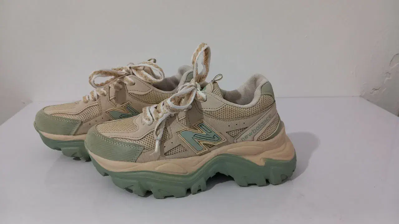 کفش اسپرت|کیف، کفش، کمربند|مشهد, پنجتن|دیوار