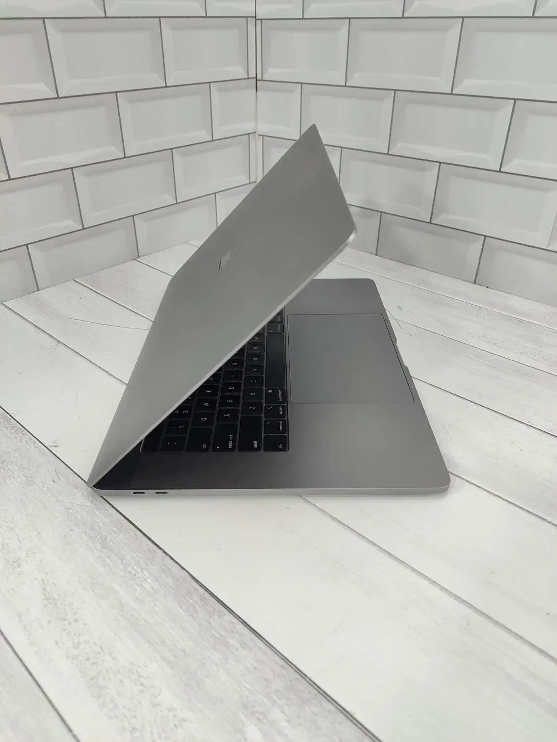 مک بوک پرو ۲۰۱۹ چهارگیگ گرافیک|رایانه همراه|تهران, میدان ولیعصر|دیوار