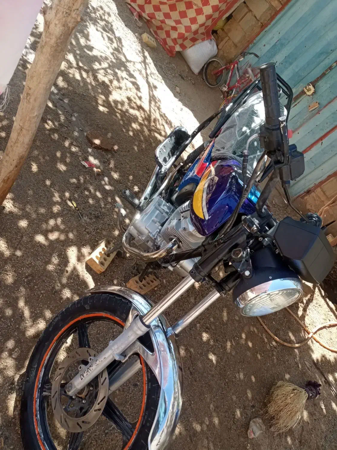 موتور سی جی ال|موتورسیکلت|پائین جام, |دیوار