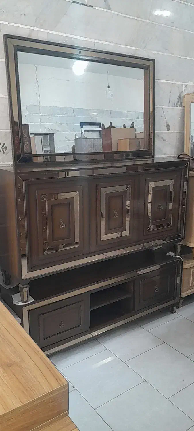 فروش استثنایی آینه کنسول میز تیوی|بوفه، ویترین، کنسول|کرج, احدآباد|دیوار