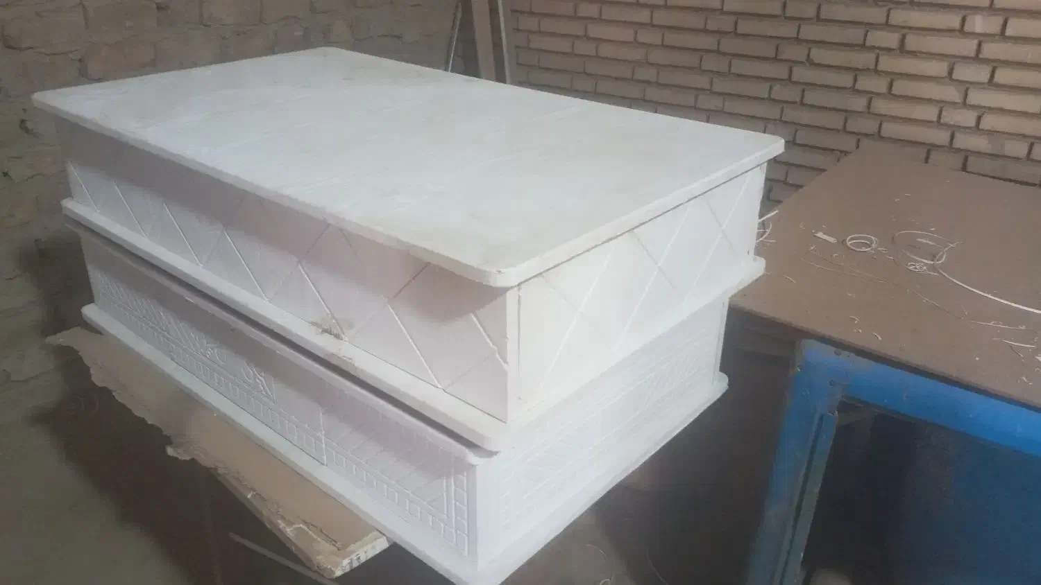 جلو مبلی و ۳ عدد عسلی|مبلمان خانگی و میز عسلی|بهارستان, |دیوار