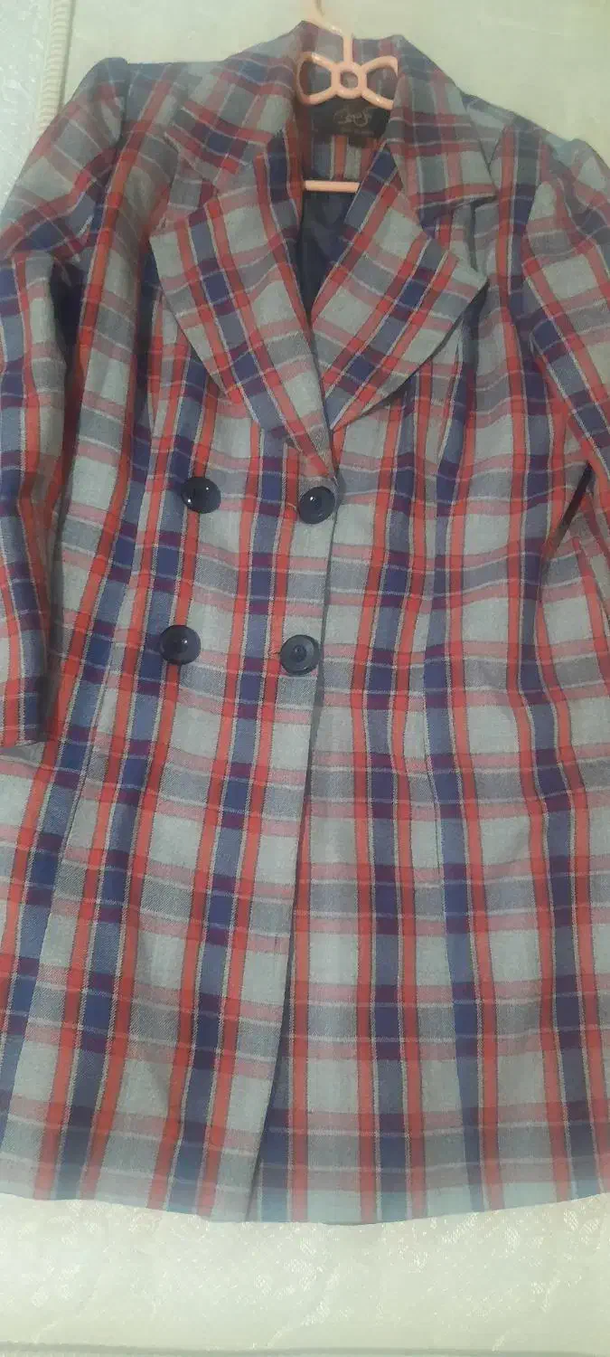 پالتو|لباس|تاکستان, |دیوار