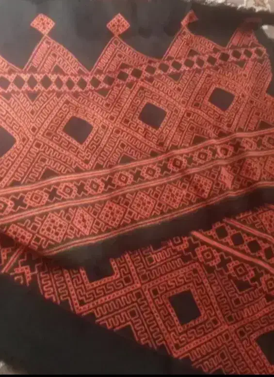 پرکار|لباس|خاش, |دیوار