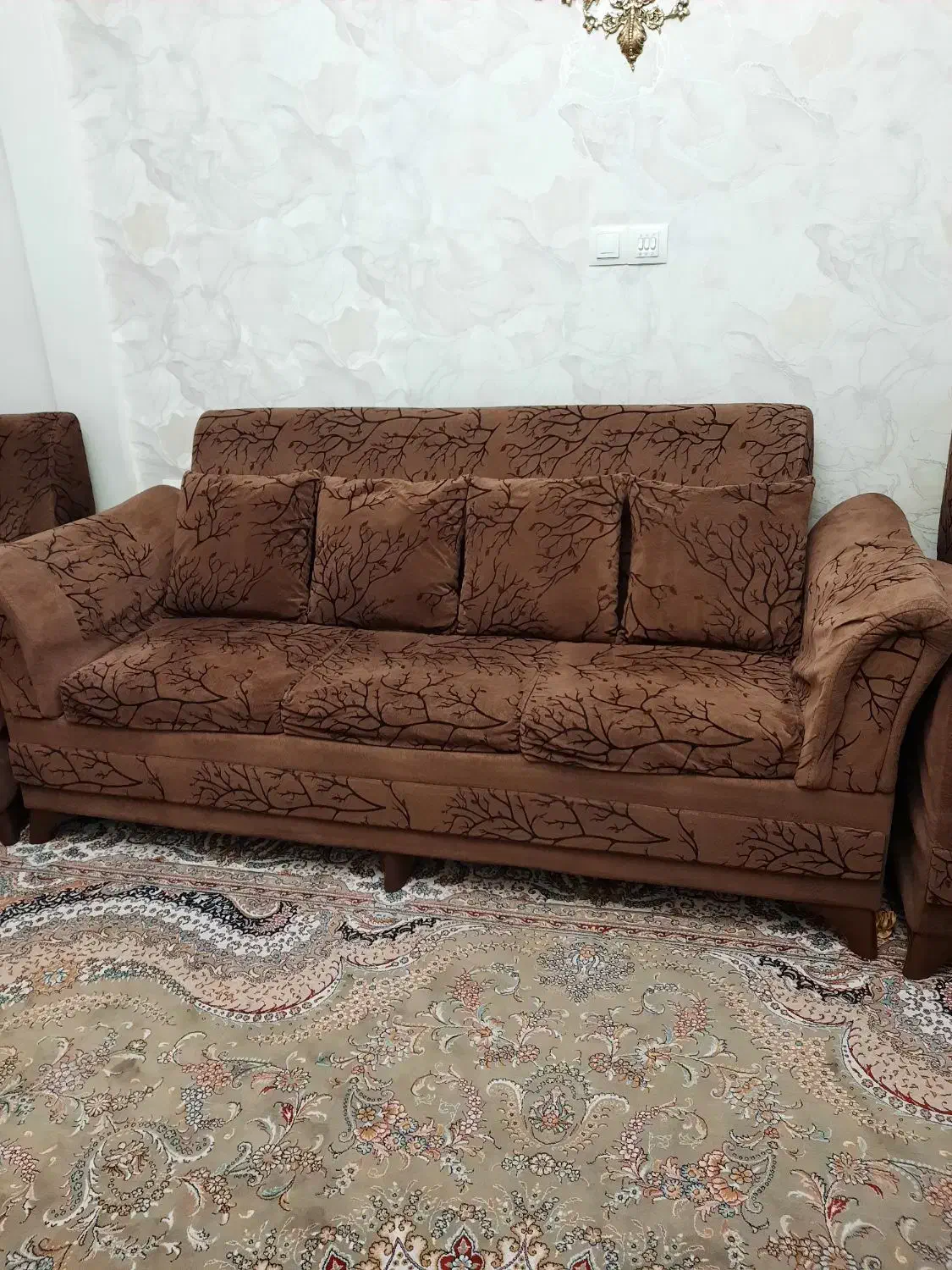 مبل راحتی مخمل ۷نفره|مبلمان خانگی و میز عسلی|تهران, خاک سفید|دیوار