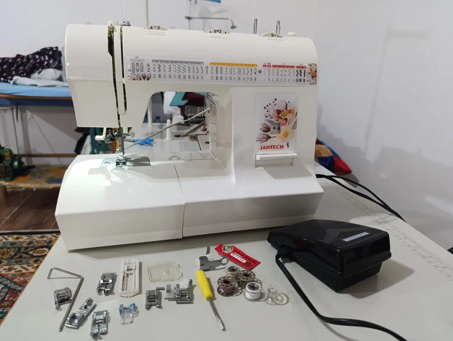 چرخ خانگی و گلدوزی جانتک|چرخ خیاطی و ریسندگی|بندر انزلی, بشمن|دیوار