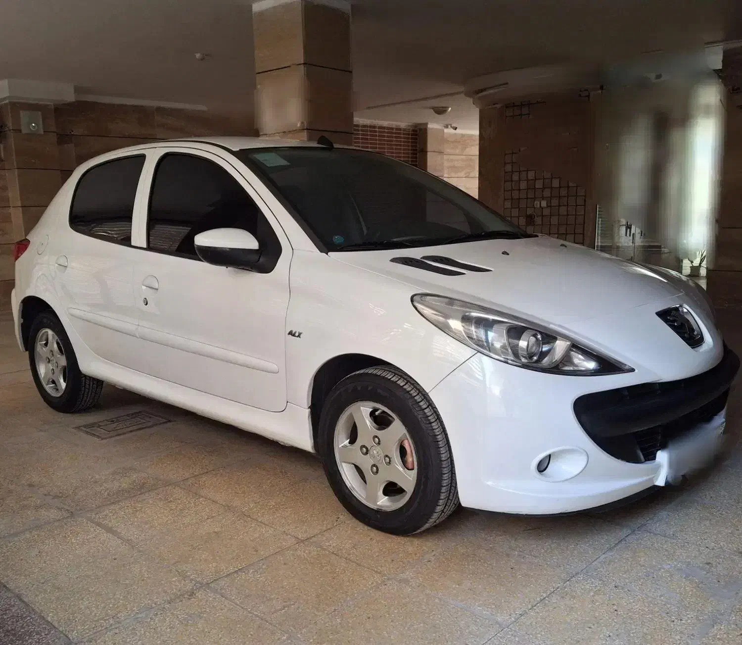 پژو 207i اتوماتیک ، بدون رنگ مدل 97|خودرو سواری و وانت|اصفهان, جلفا|دیوار