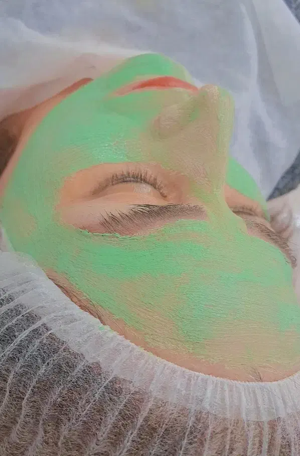 مدل پاکسازی عمقی پوست صورت|خدمات آرایشگری و زیبایی|رشت, پورسینا|دیوار